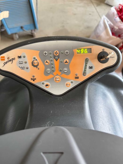 Машина за  почистване на под  TASKI Swingo