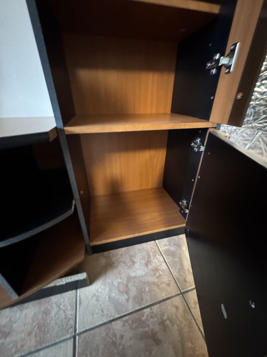 Vand Bibblioteca Living Televizor cu Rafturi si usi de sticla