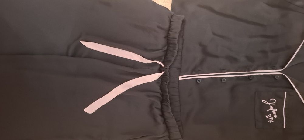 Pijama Primark neagra