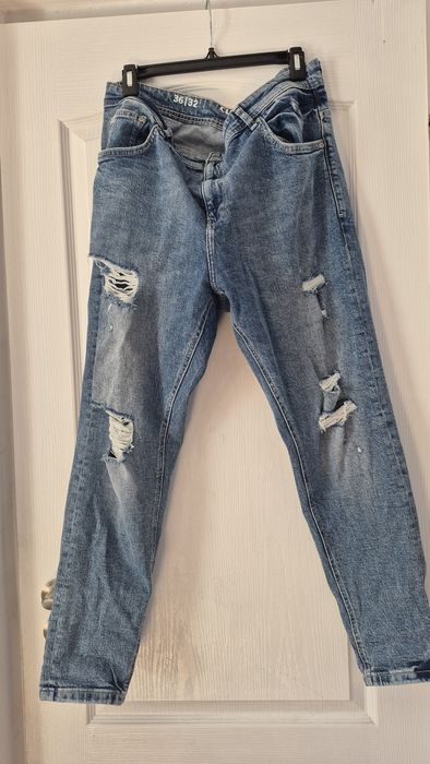 Blugi C&A marimea 48