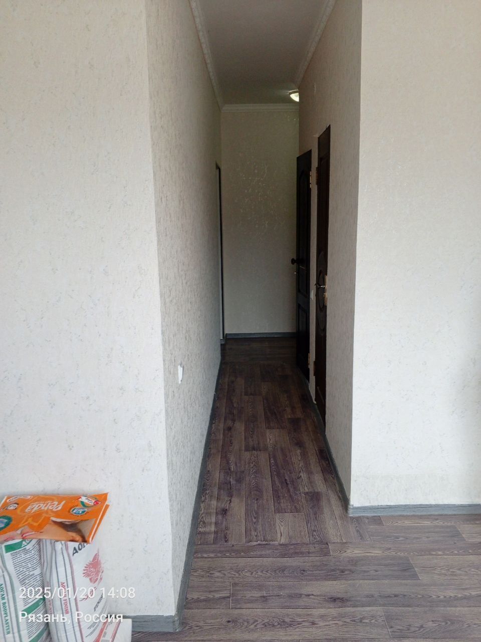 1 xona 2 xona qilsa biladigan shinam uyimiz sotiladi arzonga narhda