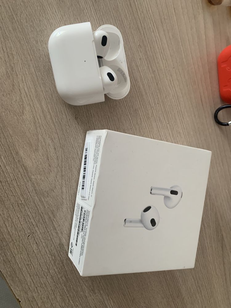 AirPods 3 в идеалном состоянии, оригинал.