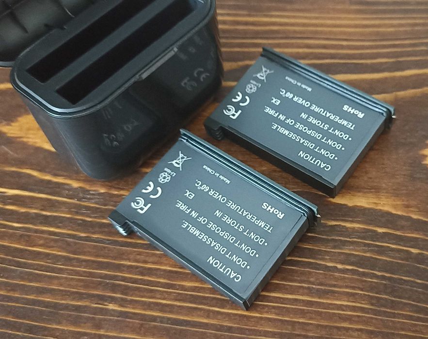 Комплект две батерии IS360X2B + кейс/хъб aMagisn за INSTA360