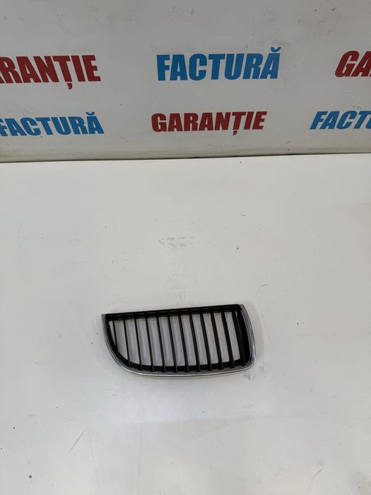 Grila nara bara spoiler fata dreapta BMW Seria 3 E90 E91 Non Facelift