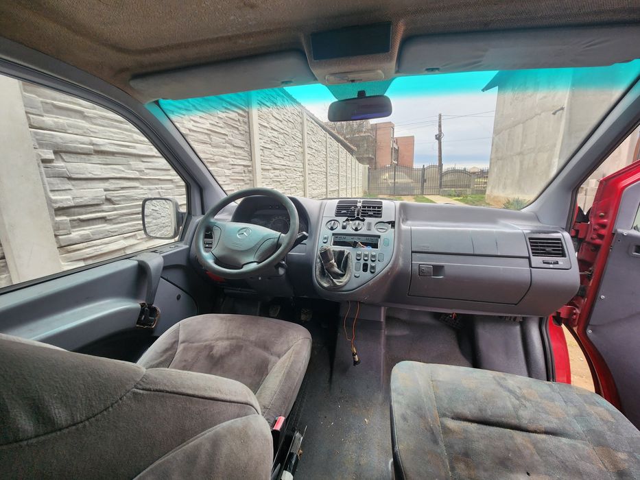 Mercedes vito 110 CDI, an 2003 dezmembrează.