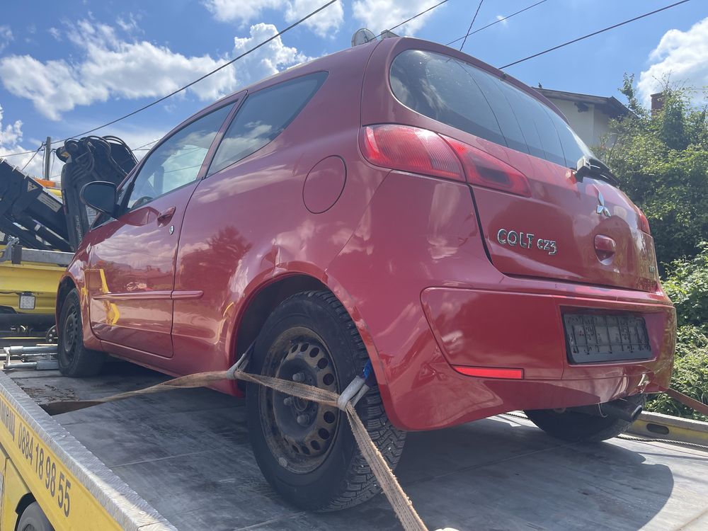 Mitsubishi Colt на части