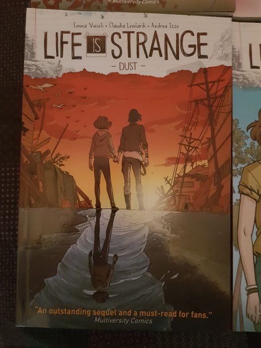 Комикси life is strange titan comics