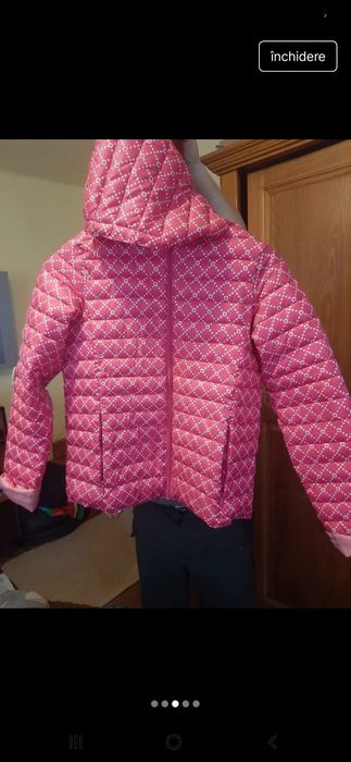 Vind geaca de culoare roz marimea 164