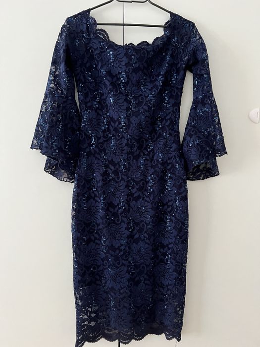 Официална рокля с дантели