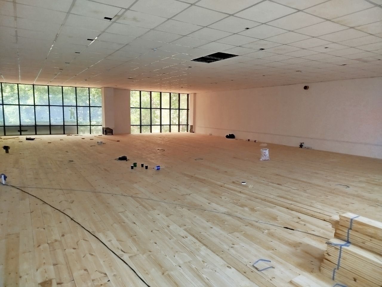 Аренда 18м²-30м²-50м²-130м²-500м² в доль дороги цокольный -1-2-3 этажи