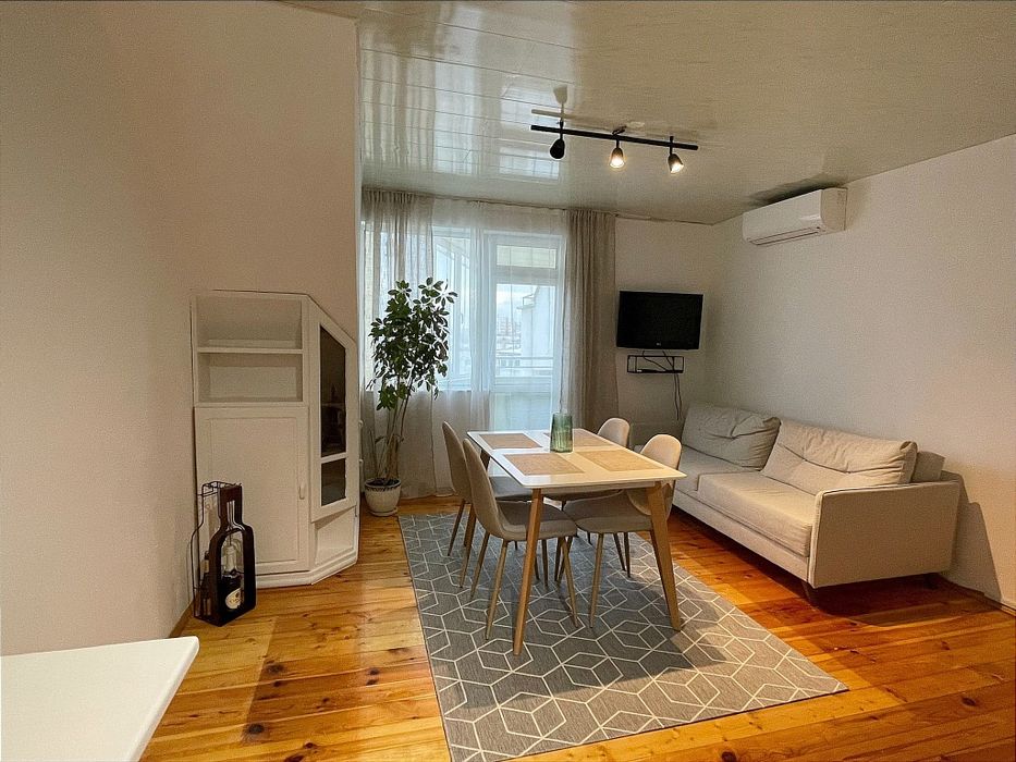 Тристаен апартамент с паркомясто до ул.Дубровник