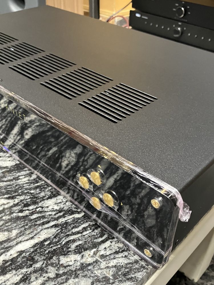 НОВ Интегриран усилвател + DAC ELECTROCOMPANIET ECI-80D Made in Norway