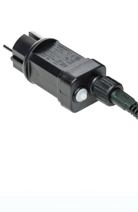 Brad de Craciun Conic cu 627 de Becuri LED Telecomanda