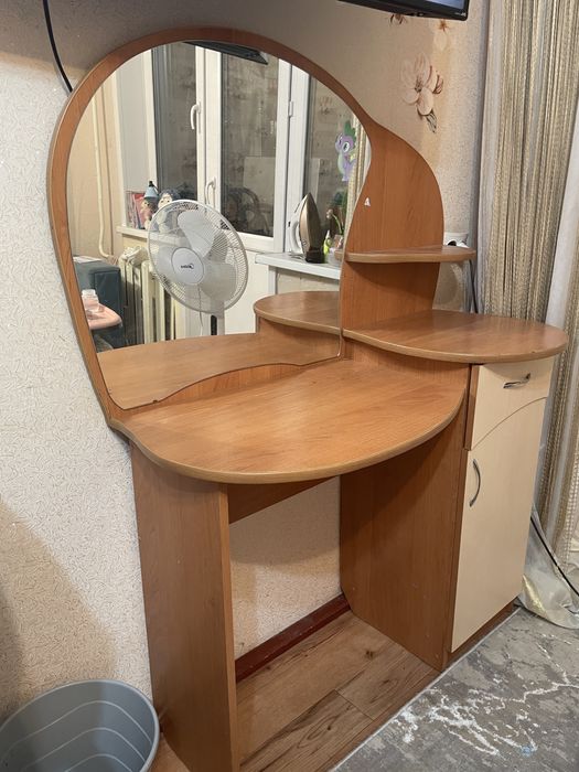 Туалетный столик