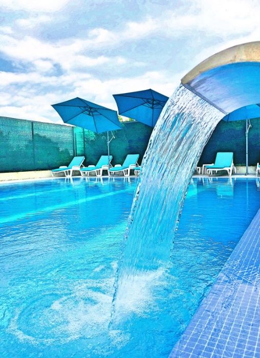 Vila regim hotelier/petreceri piscina olimpica, jacuzzi, sauna