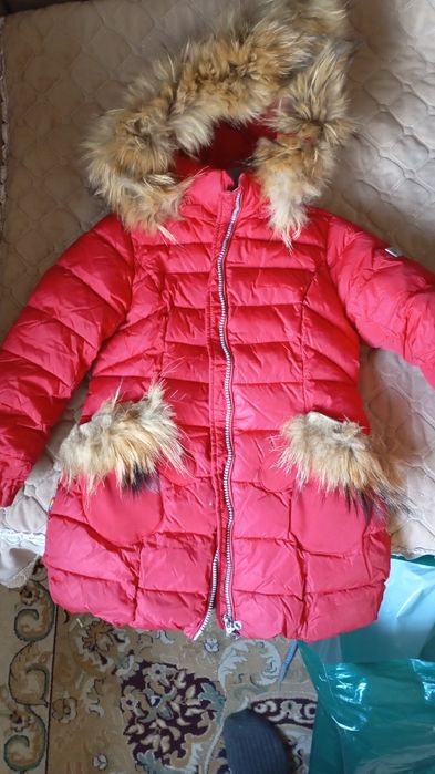 Продам куртку для девочку