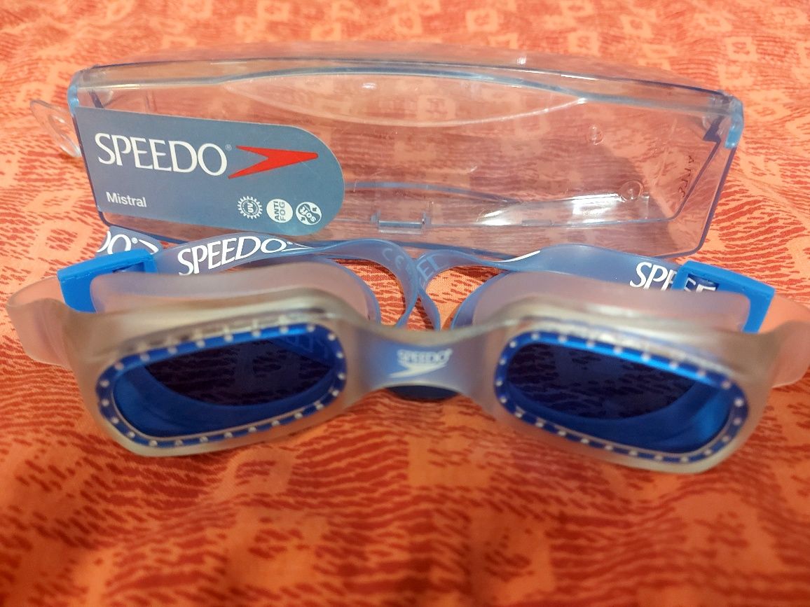 Очила за плуване Speedo