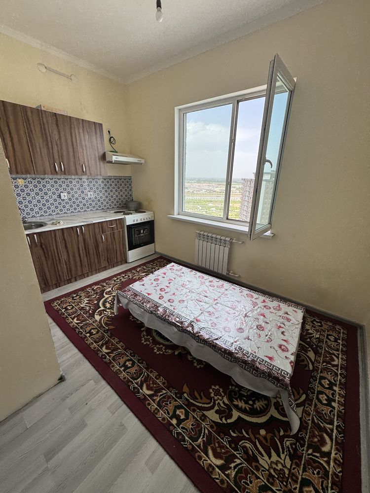 54 kv 2 xonalik Qorasuvda 25-etajlik dom 18-etaj naxtga sotiladi
