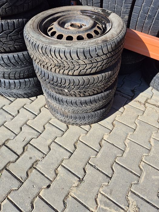 Roti jante cu Anvelope de Iarna 155/65/14 opel Agila