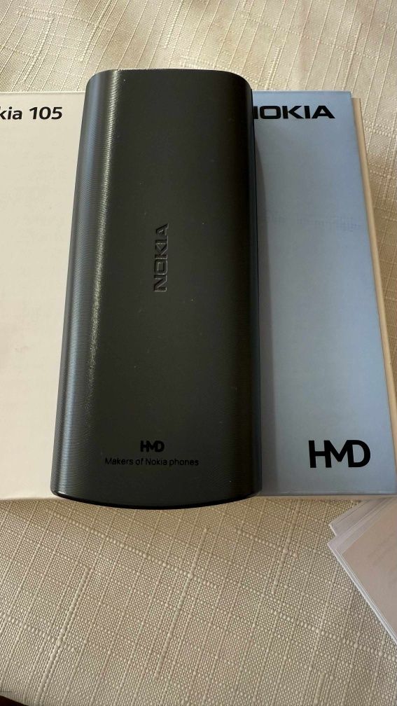 Nokia 105 чисто нов, неупотребяван. Комплект със зарядно