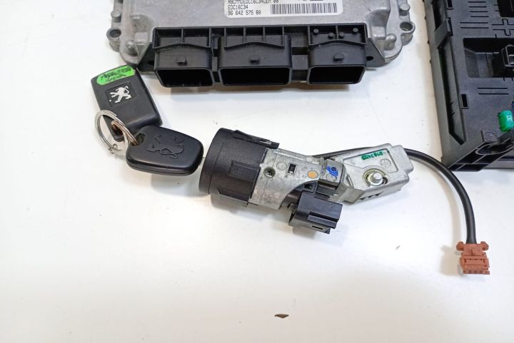 Kit pornire  1.6 HDI 9664257580 Peugeot 407  seria