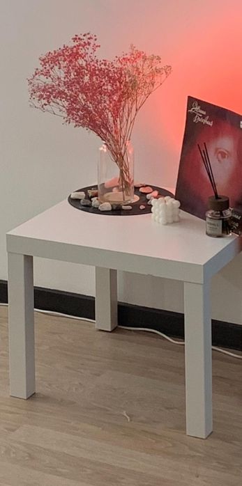 Стол Икеа в идеальном состоянии