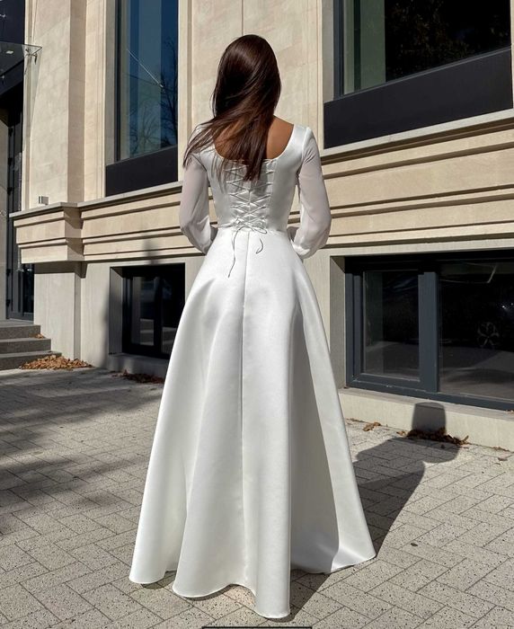 Rochie de mireasa lungă A-line, corset reglabil, mâneci lungi din voal