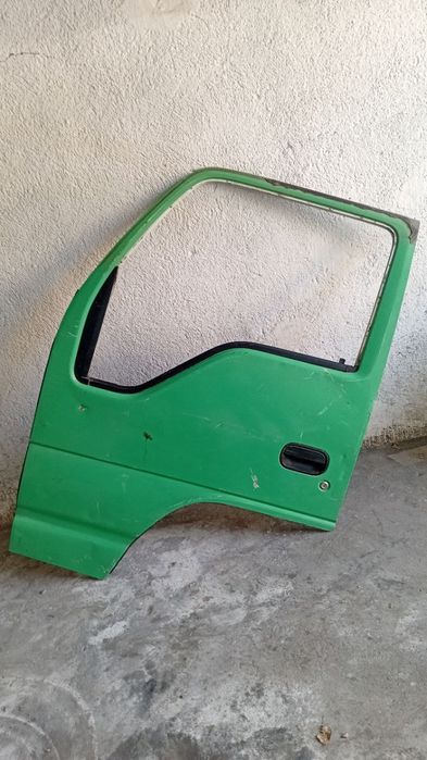 Isuzu eshiklar  sotiladi
