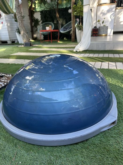 Bosu, minge de echilibru pentru gimnastica
