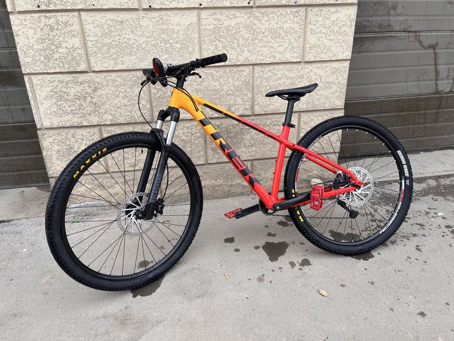 TREK MARLIN 7 предлагайте варианты)))