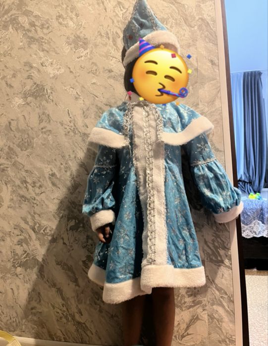 Продам костюм снегурочки 3-5лет