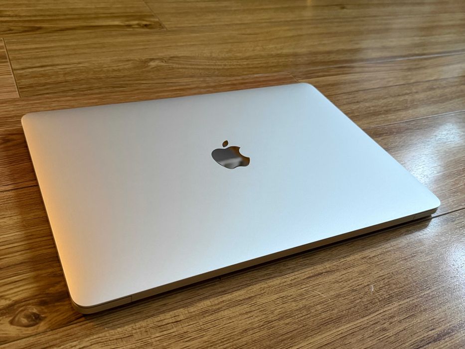 MacBook Pro 13 2018 4TB3`Core i5-8259U/16GB RAM/512GB SSD/Бат 8ч