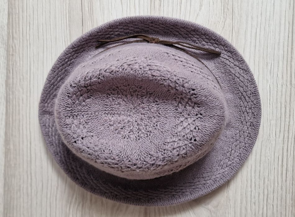 Palarie casual Next, textil tricotat bej mediu marime S-M, 55 cm