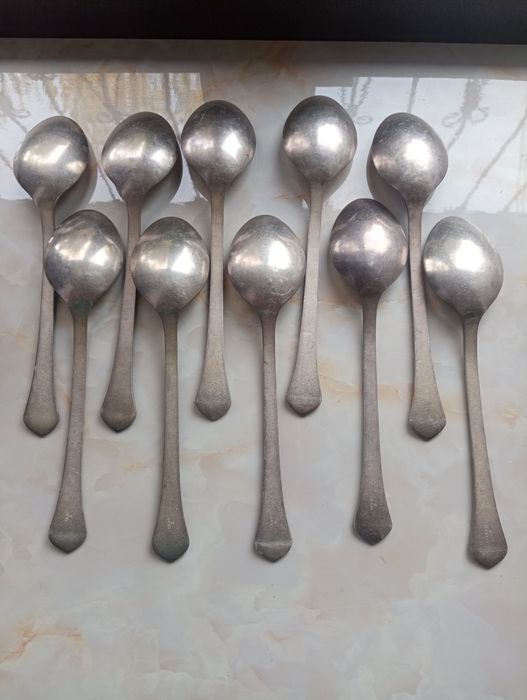 Посеребренные мельхиоровые ложки вилки ножи