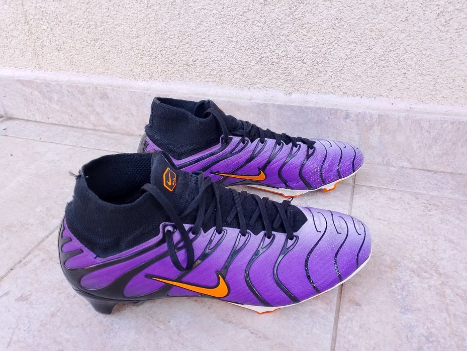 Vând ghete de fotbal Nike Mercurial Superfly TN, mărimea 40.5