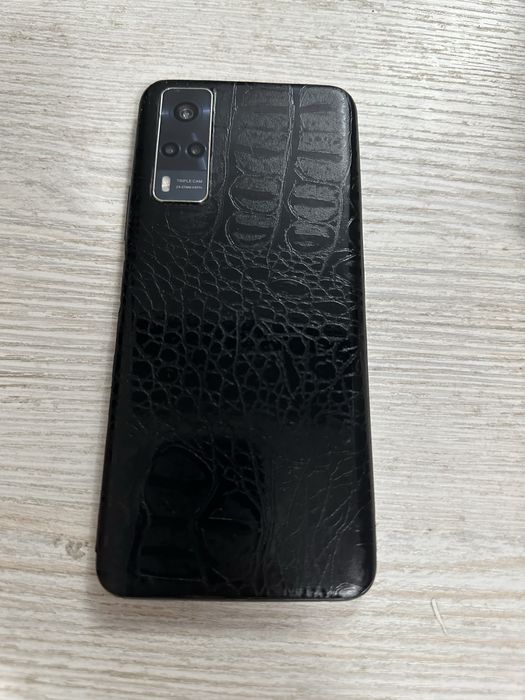 Продается смартфон VIVO Y 31 в отличном состояние каробка документ