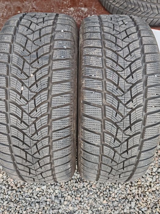 Vând anvelope second hand.