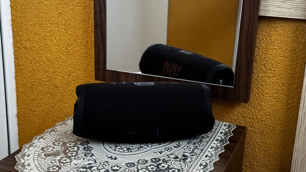JBL charge 5 Оргинална (Може и бартер)
