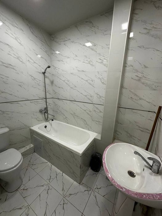 Нукусская Площадь-64m2
77-серия 2/4/4
Кирпич/Ком-Раздельно/Ремонт-Евро