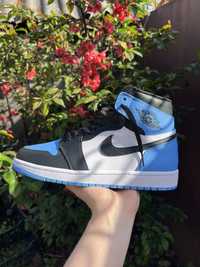 Nike Air Jordan 1 UNC - marimea 42.5