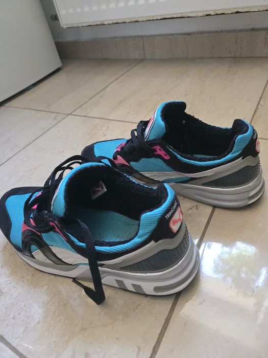 Vand adidasi PUMA Trinomic