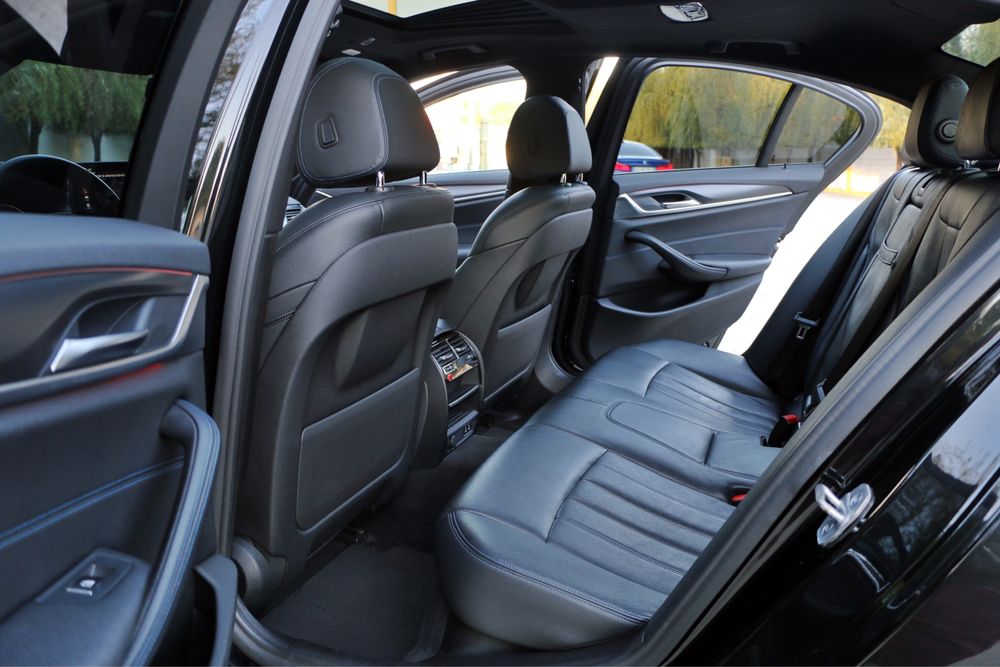 Bmw 520d Seria 5 G30 LCi MildHybrid M Packet Led Trapa Keyless Cockpit