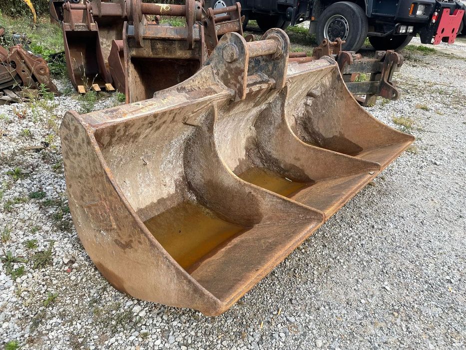 Cupa Taluz latime de 2050 mm pentru excavatoare de 20-25 tone