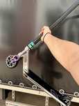 Trotinetă freestyle custom – furcă neochrome, ghidon T-bar