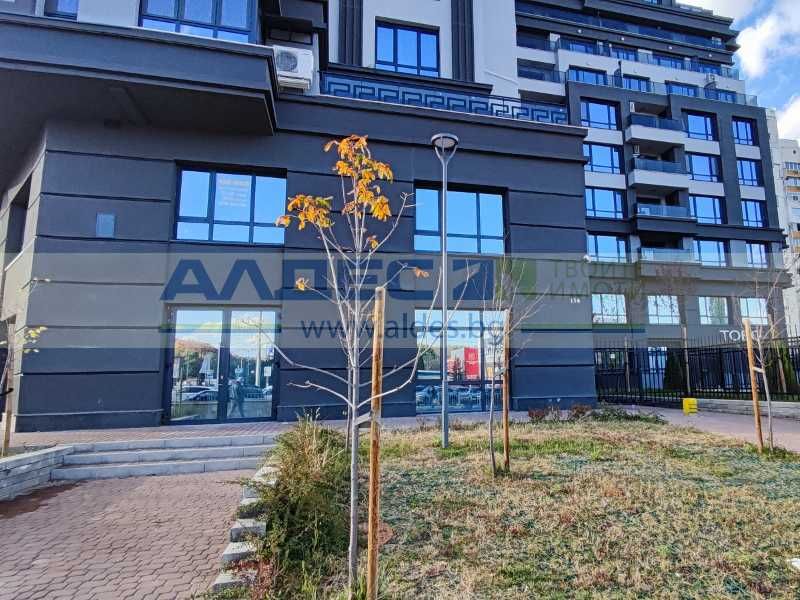 Луксозно обзаведен двустаен в Люлин 10 до метростанцията и МОЛ-а!