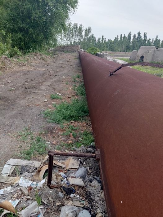 Труба темирли 800 сотилади 33 метр сандиги билан