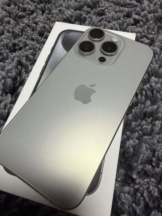 Iphone 15pro natural titanium 256 GB