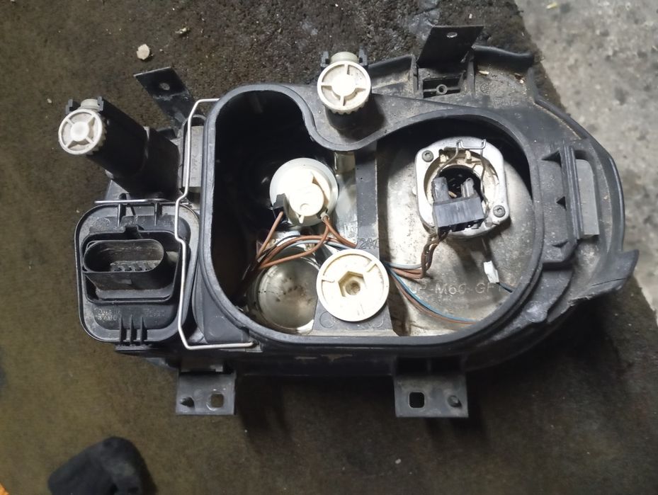 Фарове VW Golf 4