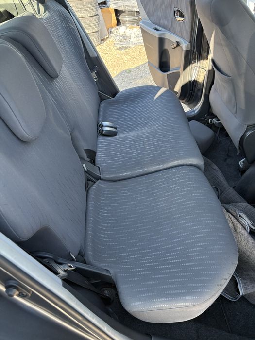 Седалки салон за Тойота Ярис Toyota Yaris