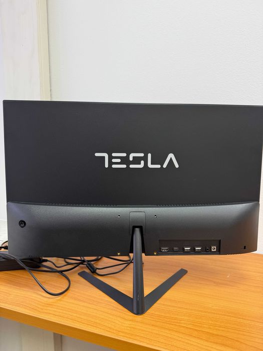 монитор TESLA 27 инча